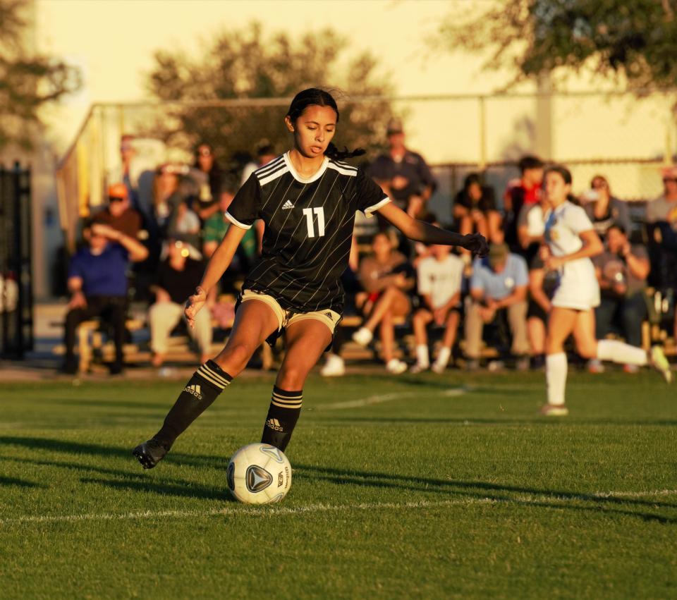 Treasure Coast's Victoria Valles controls the ball during a high school soccer match against Jupiter on Friday, Jan. 6, 2023 in Port St. Lucie.