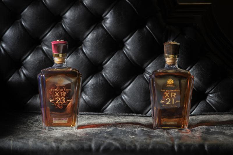 蘭香Johnnie Walker XR23年蘇威（左）、珍稀Johnnie Walker XR21年蘇威（右）。