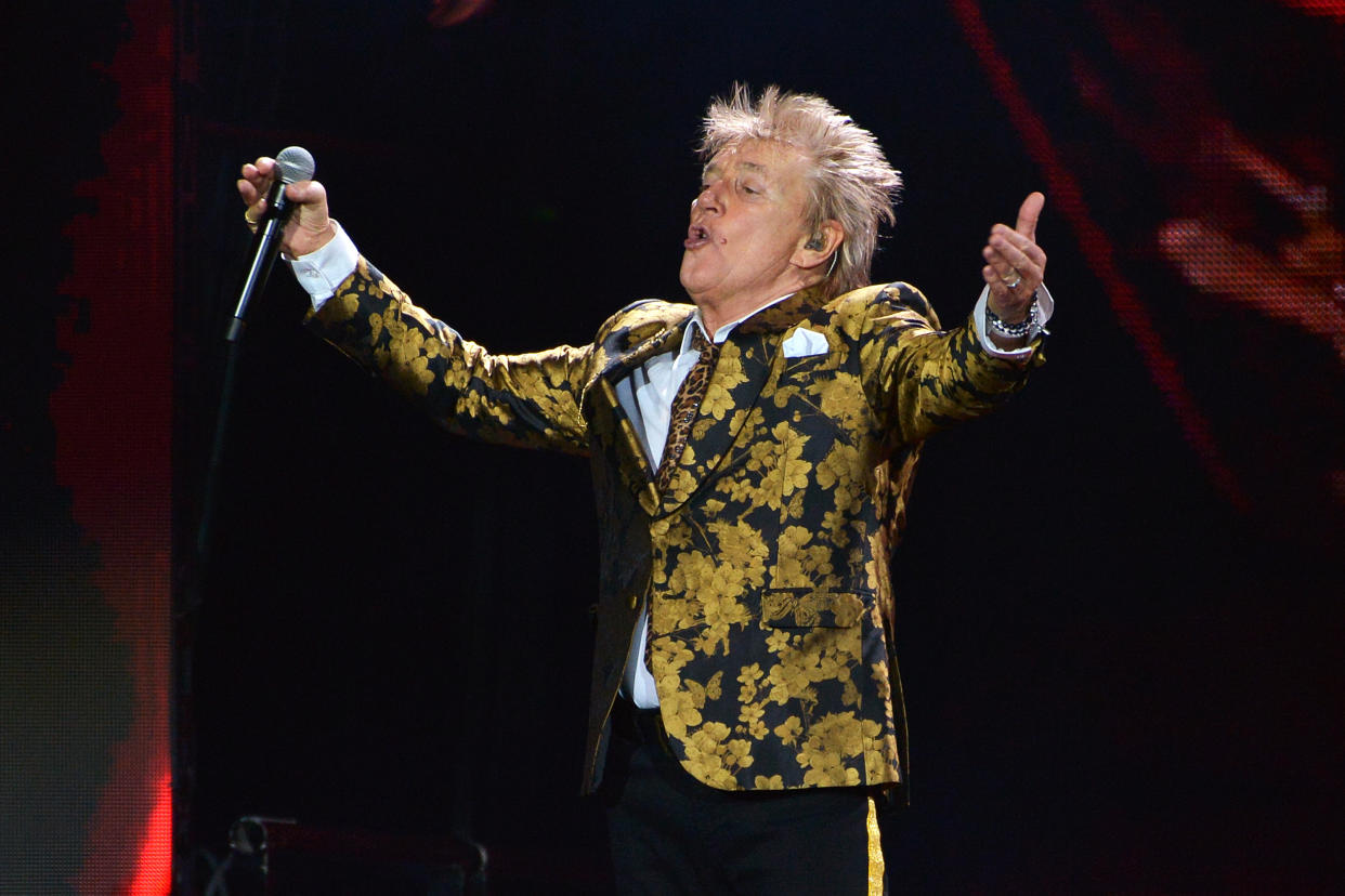LONDON, ENGLAND - DECEMBER 17: (EDITORIAL USE ONLY)  Sir Rod Stewart performs live on stage during his 'Blood Red Roses' tour at The O2 Arena on December 17, 2019 in London, England. (Photo by Jim Dyson/Getty Images)