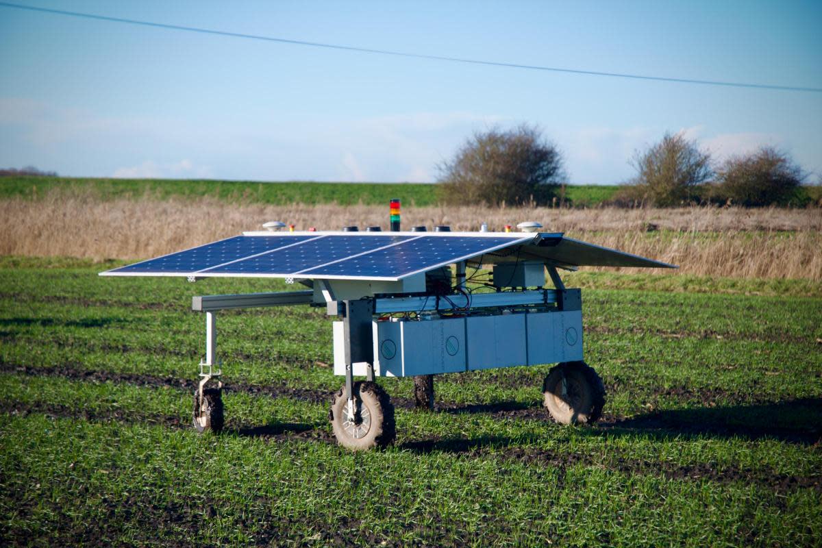 Earth Rover’s CLAWS robot uses pulsed light to kill weeds <i>(Image: Earth Rover)</i>