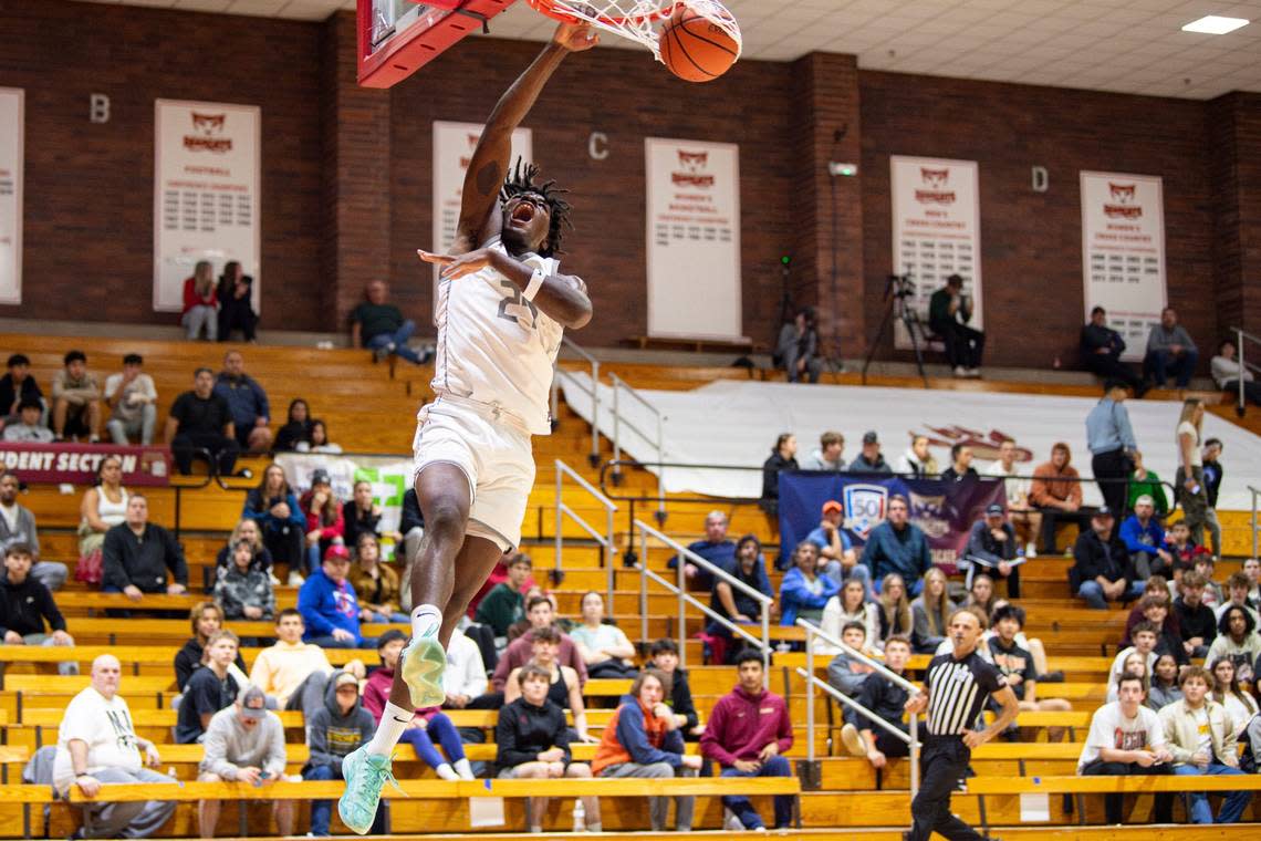 Class of 2025 college basketball recruit Tounde Yessoufou will visit Kentucky basketball for Big Blue Madness on Oct. 11.