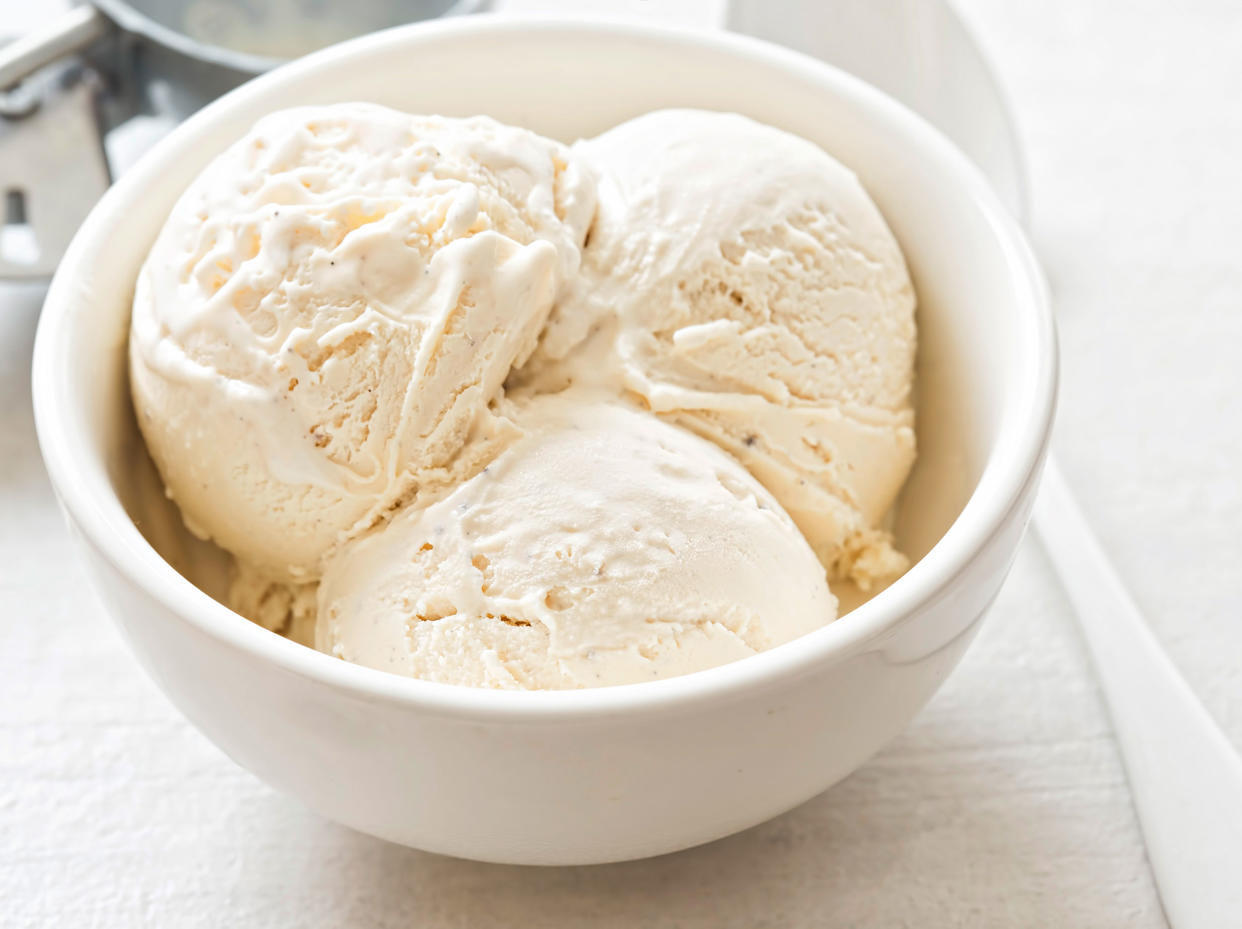 Vanilla Ice Cream (Bartosz Luczak / Getty Images)