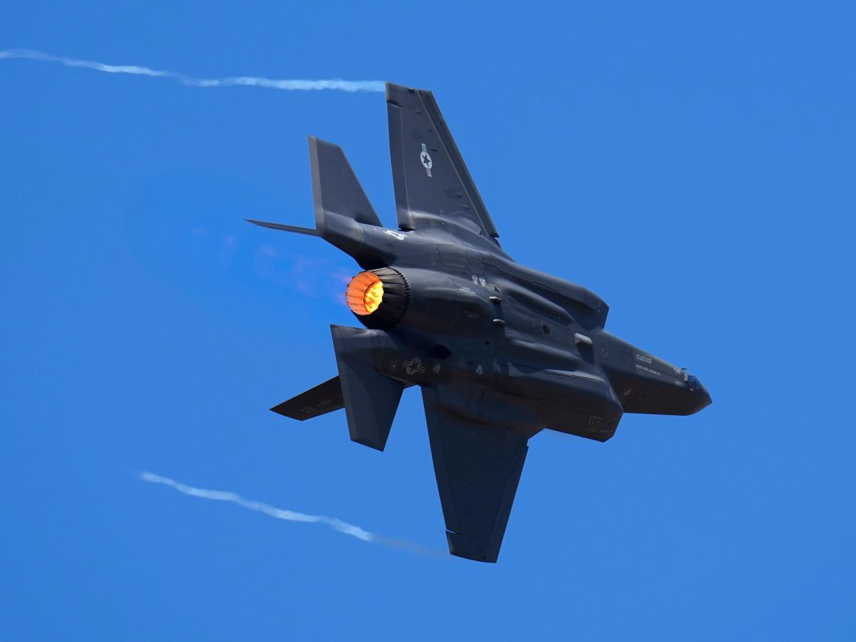 America's F-35 stealth fighters are going to be flying less as costs ...