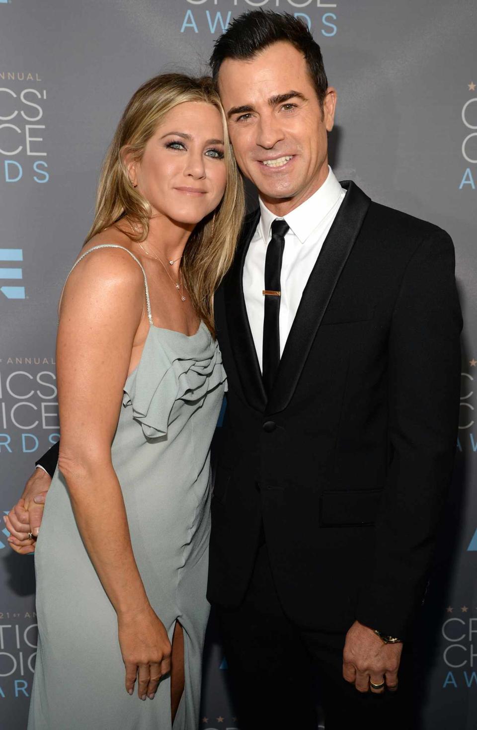 Jennifer Aniston and Justin Theroux attend the 21st Annual Critics' Choice Awards at Barker Hangar on January 17, 2016 in Santa Monica, California