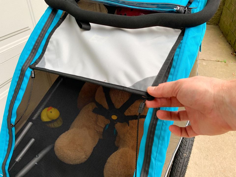 Burley's D'Lite X has a sun shade for the passenger