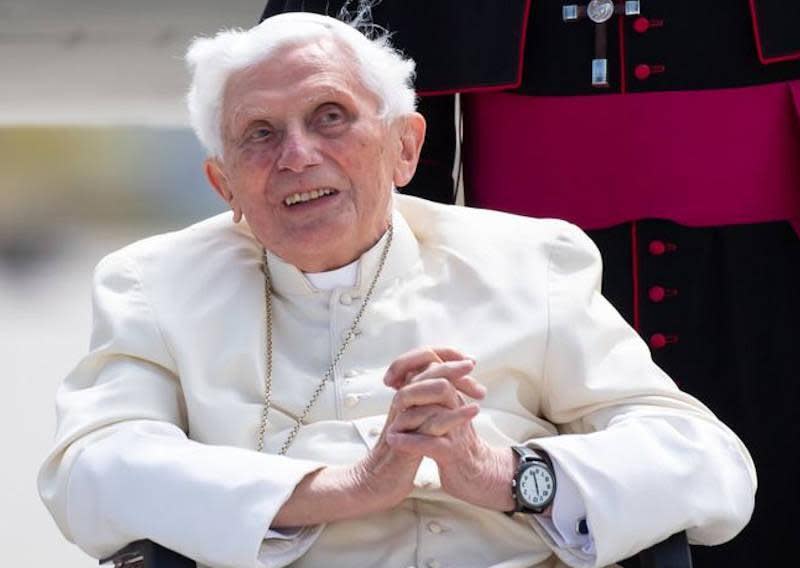 前教宗本篤十六世今天在梵蒂岡住處病逝，享耆壽95歲。（翻攝自Pope Benedict XVI臉書）