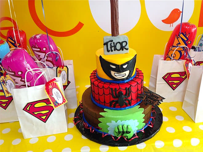 SUPERHERO SWEETS