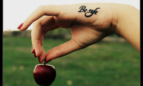 <p>This is one of the most popular Twilight tattoos. It's a quote from Edward Cullen, who says 'Be safe' to Bella in the first book. Looking for the passage? Head to page 249!<br><br><a rel="nofollow" href="http://au.movies.yahoo.com/movie/69264/exclusive-hugo-trailer/trailers/27076354/" data-ylk="slk:Watch the trailer for 'Hugo';elm:context_link;itc:0;sec:content-canvas" class="link ">Watch the trailer for 'Hugo'</a></p>