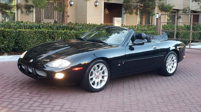 Nice Price or No Dice 2002 Jaguar XKR