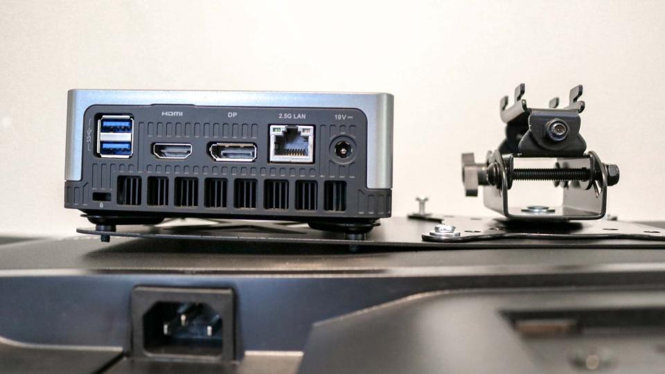 Mounting a mini PC to the back of a monitor using a VESA extender bracket