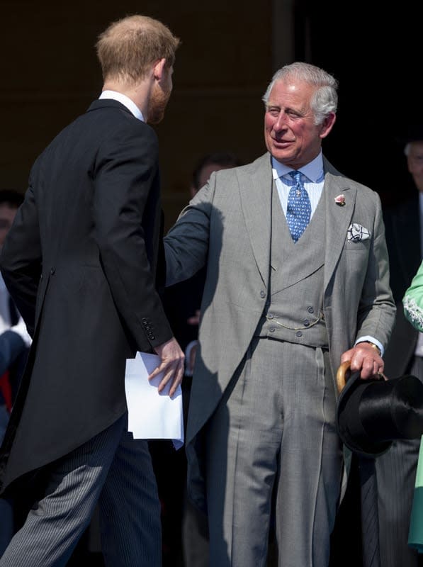 Príncipe Harry y rey Carlos 