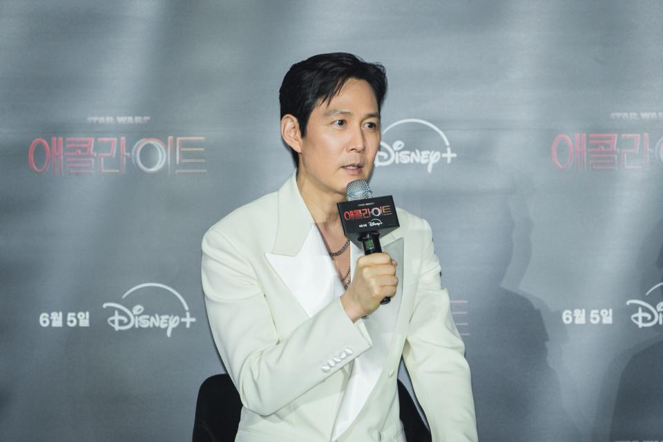 李政宰出席首爾記者會，分享接演星戰影集《侍者》的心得。（Disney+提供）