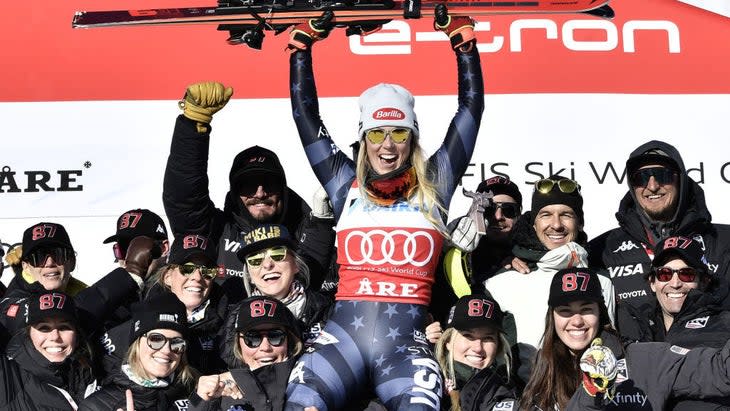 <span class="article__caption">Shiffrin and her supporters celebrate the victory. </span> (Photo: Jonas Ericsson/Agence Zoom / Getty Images)