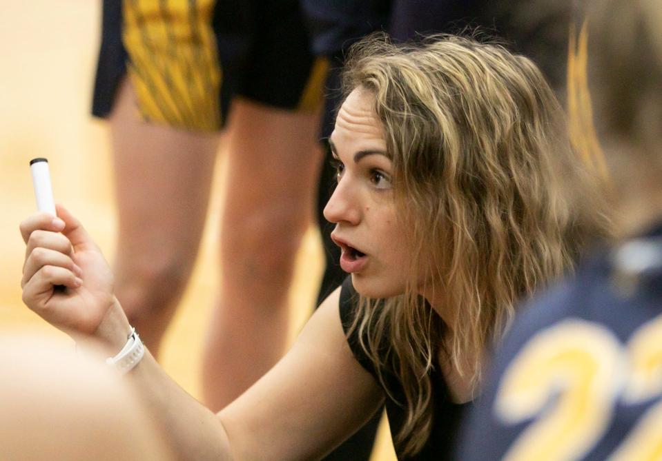 Reyna Luplow won her first game as Hartland's girls basketball coach, 51-44, over Grand Blanc on Tuesday, Nov. 29, 2022.