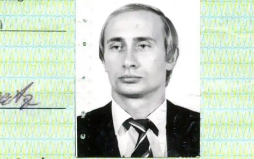 Photo ID card issued to the young Putin by the Stasi - bstu.de