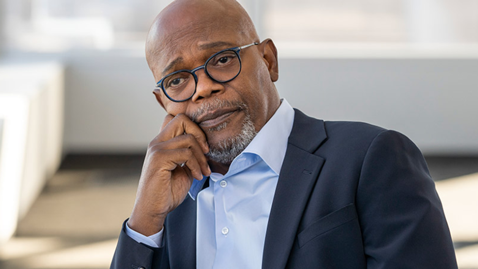 Samuel L. Jackson plays Dash Bracket in death to 2020 Netflix series