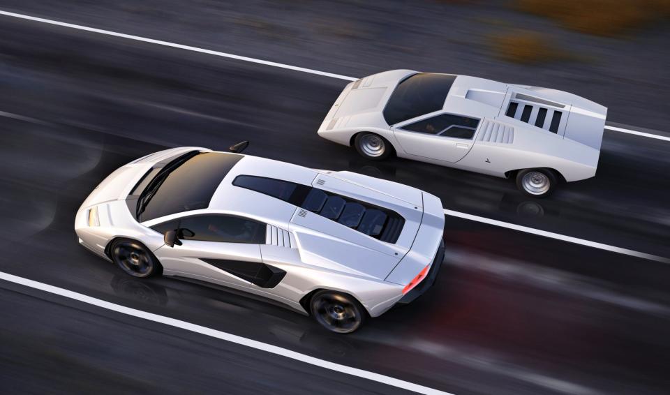 Die Keilform gehört seit der ersten Countach-Studie von 1971 zu Lamborghinis Markenidentiät.