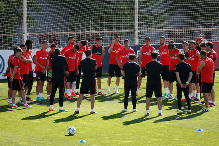 Football Soccer - Atletico Madrid training - Majadahonda, Spain -21/5/16- Atletico Madrid's players attend a training session in Majadahonda. REUTERS/Juan Medina