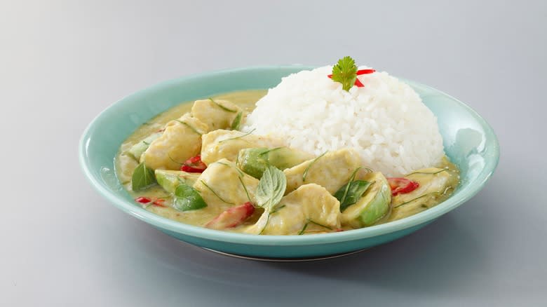 plate of green curry