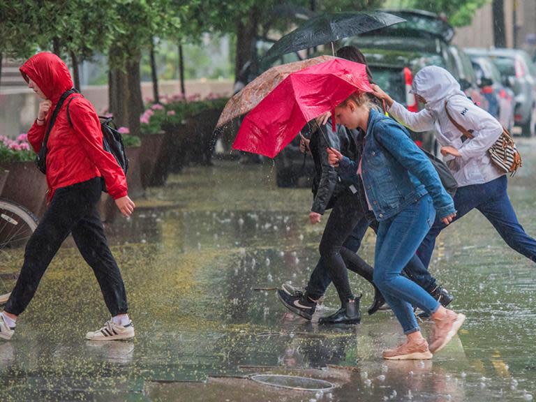 UK weather forecast: Snow, sleet and frost to hit Britain as mild spell ends