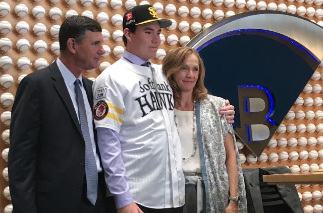 Carter Stewart, 19, Chooses Japan Over the M.L.B. Draft - The New