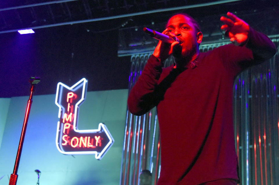 <a href="http://www.huffingtonpost.com/jessica-chassin/kendrick-lamar-lyrics_b_5548671.html">Lamar</a>&nbsp;song has lines about peer pressure and alcoholism, but&nbsp;that doesn't stop everyone at the party from chanting, "Pour Up. Drank!"