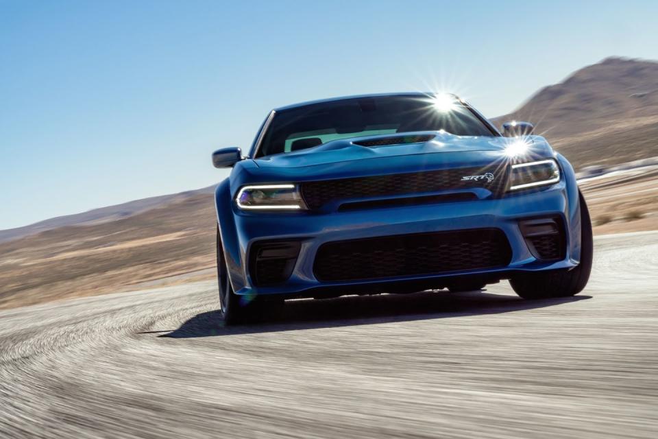 View 2020 Dodge Charger SRT Hellcat / Scat Pack Widebody Photos