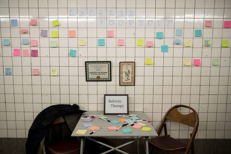 ‘Subway Therapy’ — Artist creates outlet for postelection venting in NYC