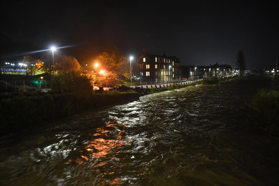 HAWICK, SCOTLAND - OCTOBER 28: The River Teviot is seen flowing high on October 28, 2021 in Hawick, Scotland. A major incident was declared earlier after sustained heavy rain caused the River Teviot to swell and threaten to flood. Around 500 homes are thought to be affected if the town floods and residents have been evacuated. (Photo by Peter Summers/Getty Images)