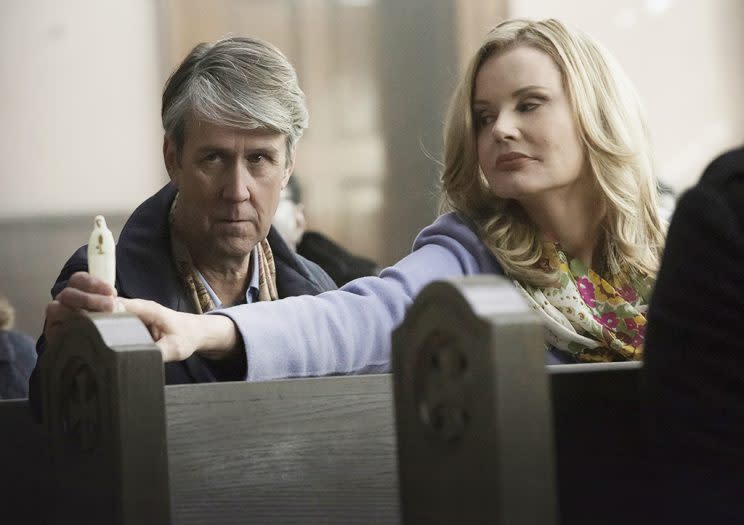 Alan Ruck and Geena Davis in 'The Exorcist' (Credit: Chuck Hodes/Fox)