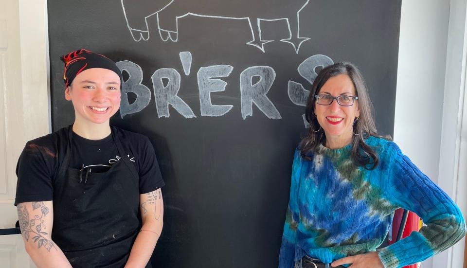 Lohud Food & Dining Reporter Jeanne Muchnick, right, with Br’ers BBQ Pitmaster Alexa FitzGerald. Photographed in Bedford Hills in April 2024