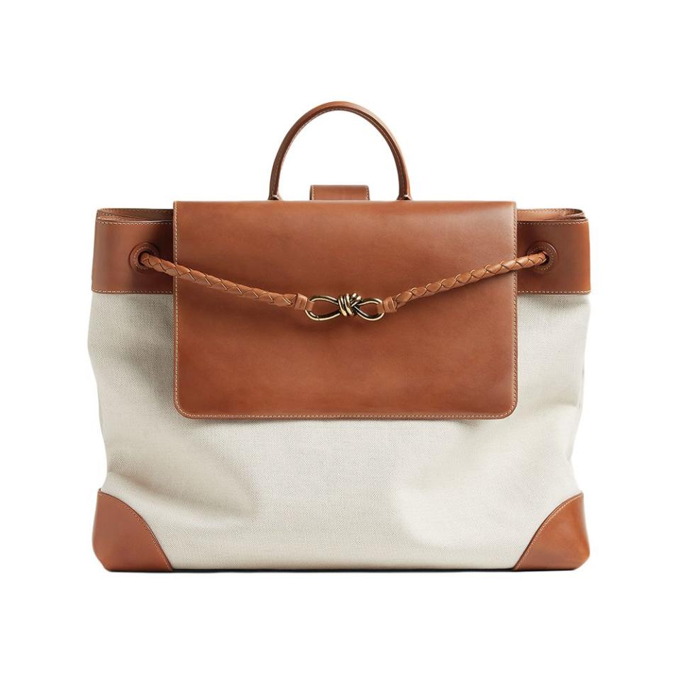 <p><a href="https://go.redirectingat.com?id=74968X1596630&url=https%3A%2F%2Fwww.bottegaveneta.com%2Fen-us%2Flarge-andiamo-backpack-natural-light-wood-789039V42E19802.html&sref=https%3A%2F%2Fwww.elle.com%2Ffashion%2Fshopping%2Fg60386746%2Fbest-leather-backpacks%2F" rel="nofollow noopener" target="_blank" data-ylk="slk:Shop Now;elm:context_link;itc:0;sec:content-canvas" class="link ">Shop Now</a></p><p>Large Andiamo Backpack</p><p>Bottega Veneta</p><p>$8100.00</p>