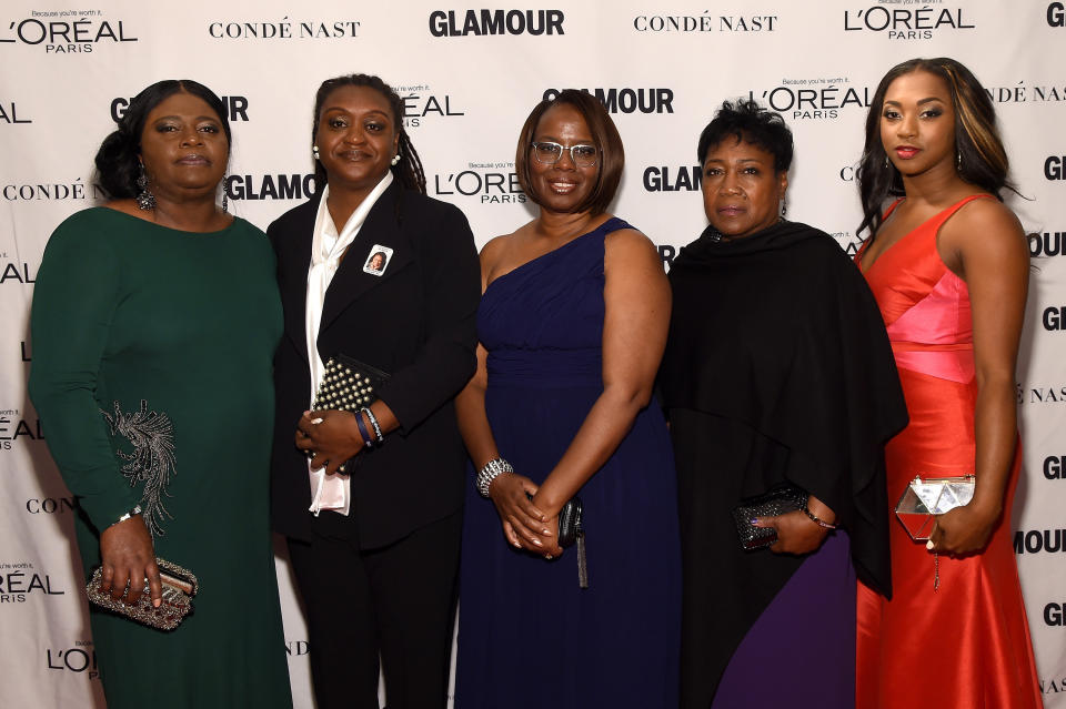 NEW YORK, NY - NOVEMBER 09:  (L-R) Honorees Nadine Collier, Bethane Middleton-Brown, Felicia Sanders, Polly Sheppard, and Alana Simmons attend the 2015 Glamour Women Of The Year Awards at Carnegie Hall on November 9, 2015 in New York City.  (Photo by Larry Busacca/Getty Images for Glamour)