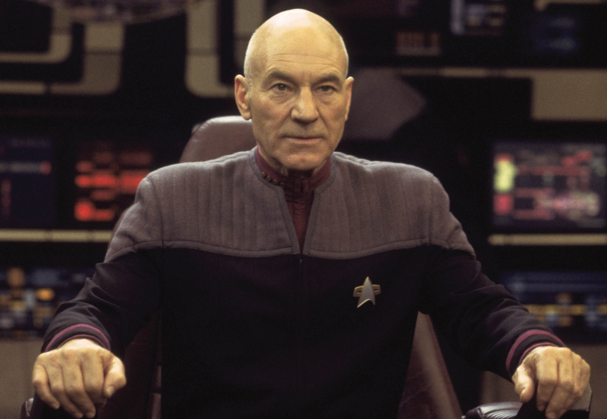 Sir Patrick Stewart als Captain Jean-Luc Picard in der Serie „Star Trek: The Next Generation“. (Bild: Moviestore Collection/REX/Shutterstock)