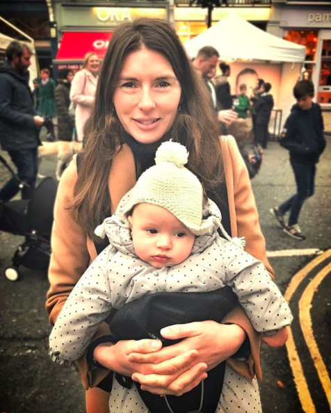 Jools and Jamie Oliver have been criticised by some parents for using a forward-facing baby carrier [Photo: Instagram/JamieOliver]