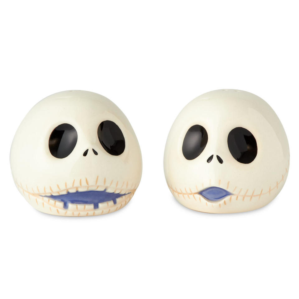 10) Jack Skellington Salt and Pepper Shaker Set