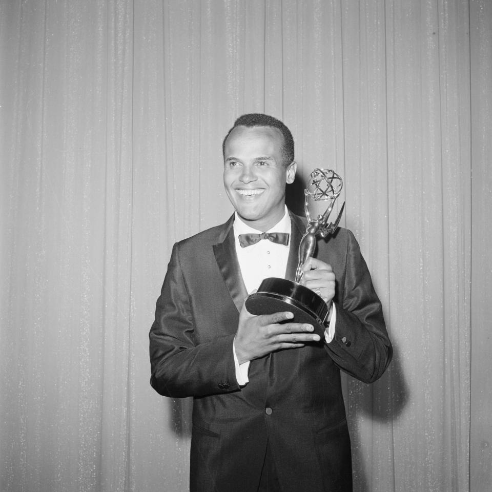 Harry Belafonte Won Outstanding Performance in a Variety or Musical Program, 1960