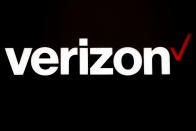 <p>62 826 milliards de dollars. Verizon perd une place. </p>