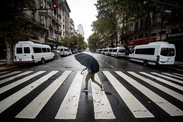 Los vientos y las lluvias serán de variada intensidad y comenzarán entre la tarde y la noche de hoy 