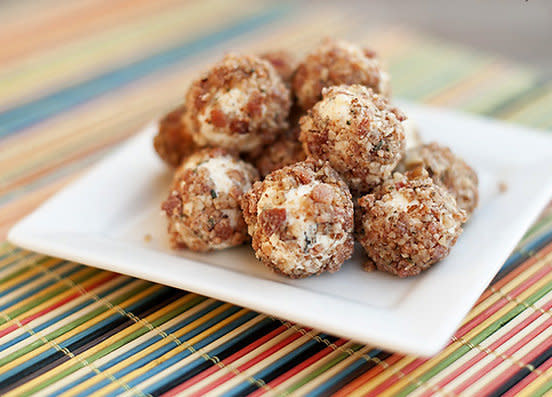 <strong>Get the <a href="http://www.bunsinmyoven.com/2012/02/01/goat-cheese-bacon-balls/" target="_blank">Goat Cheese Bacon Ball recipe</a> by Buns In My Oven</strong>