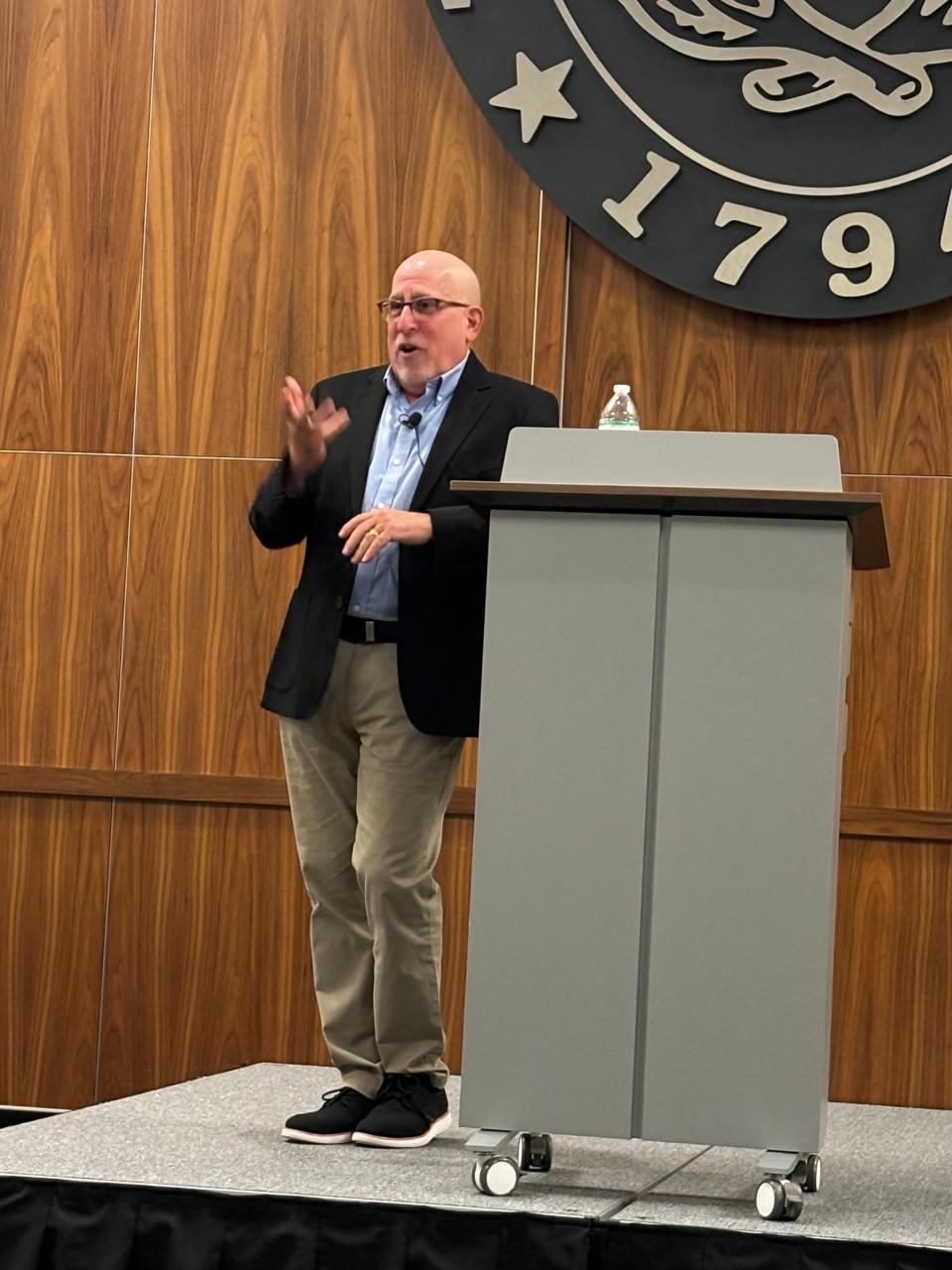 Rob Stein, an award-winning science reporter with NPR, delivers the 30th lecture in the Alfred and Julia Hill Lecture Series on Science, Society and the Mass Media, Oct. 19, 2023, at the University of Tennessee at Knoxville.