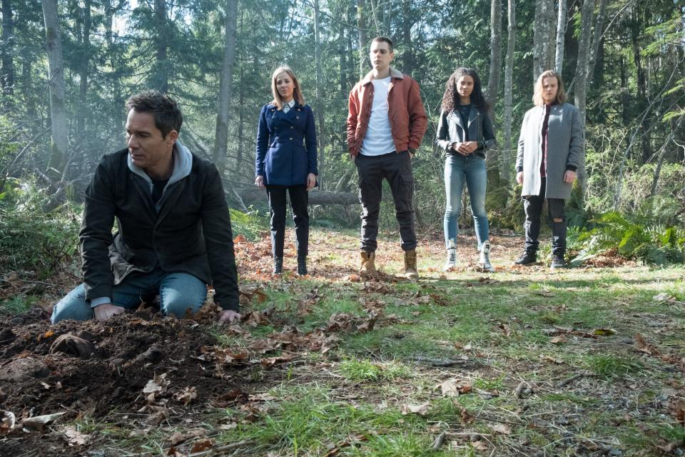 Eric McCormack, MacKenzie Porter, Jared Abrahamson, Nesta Cooper and Reilly Dolman in "Travelers."