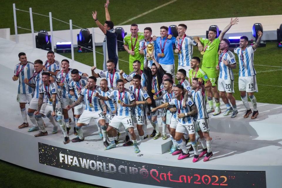 阿根廷勇奪2022年世足賽冠軍。（美聯社）
