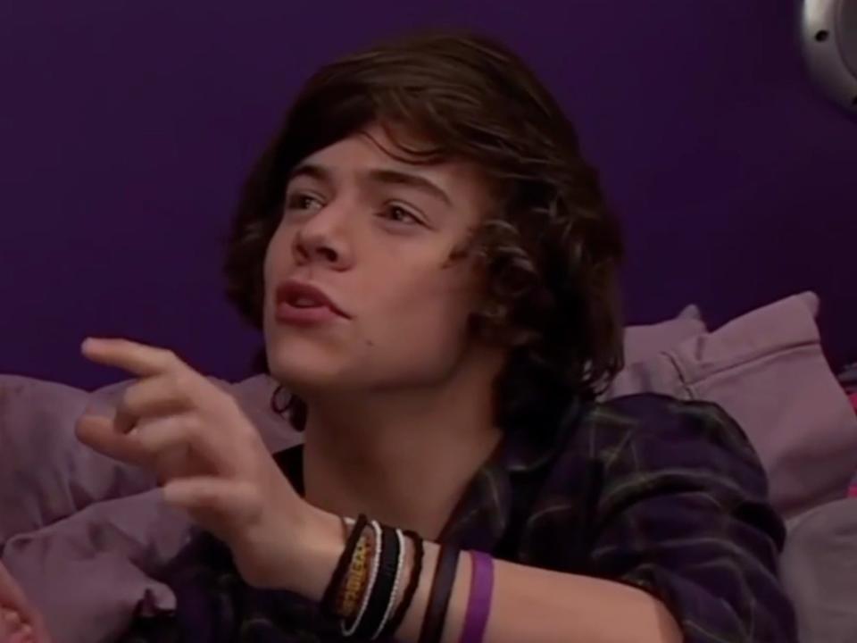 one direction harry on iCarly