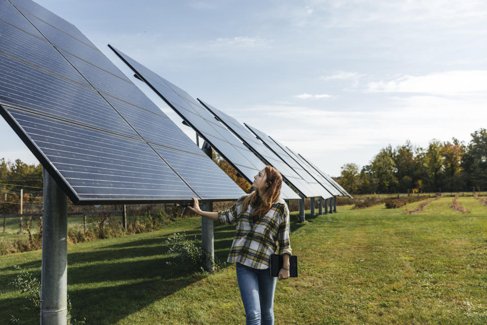 Eine Solaranlage (Symbolfoto). - Copyright: Getty Images/The Good Brigade