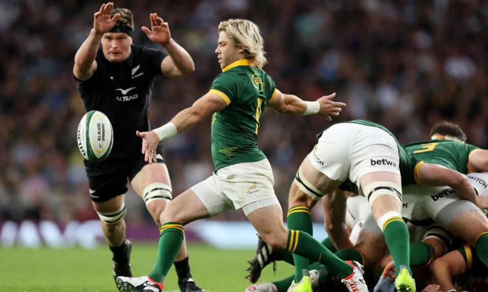 Faf de Klerk clears the ball at Twickenham in August against the All Blacks