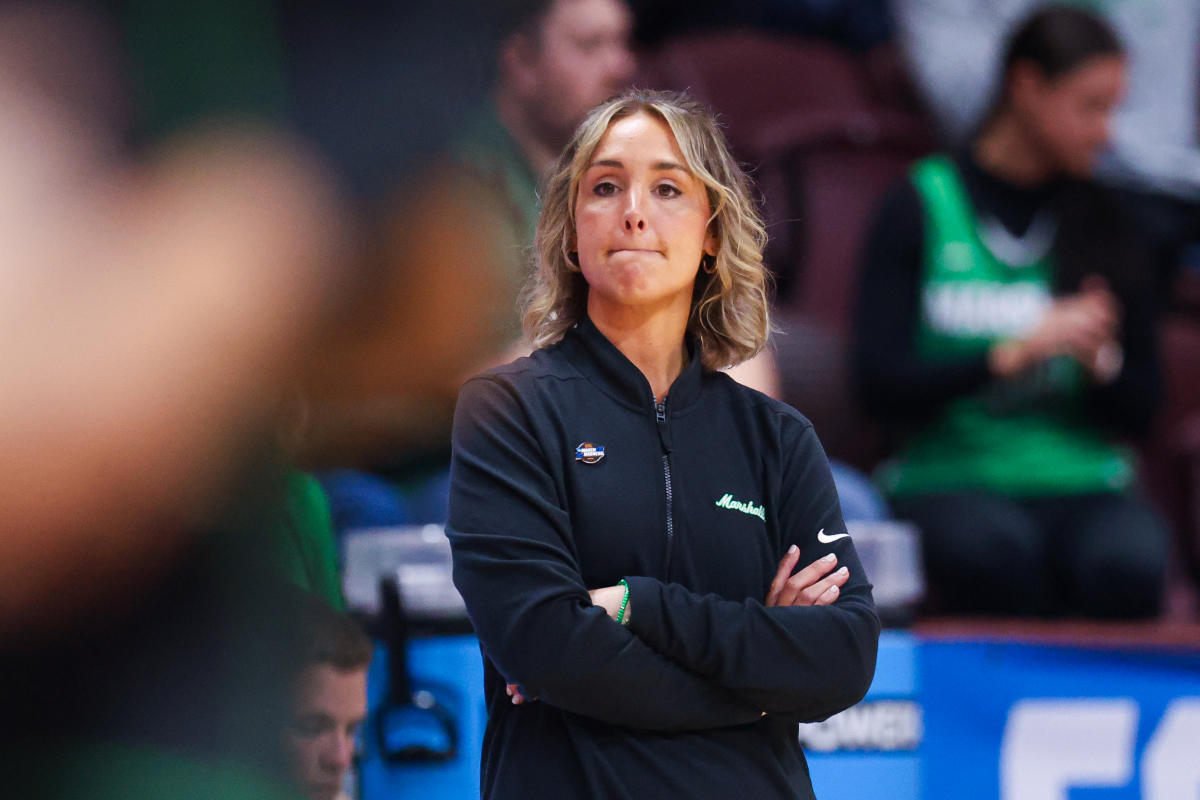 Le Tennessee embauche Kim Caldwell de Marshall comme entraîneur de basket-ball féminin