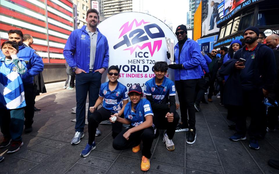 Countdown begins: Liam Plunkett and Dwayne Bravo pose for pictures to mark 100 days to ICC Men's T20 World Cup 2024