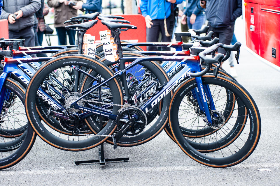 Lapierre Team bikes racked before the start