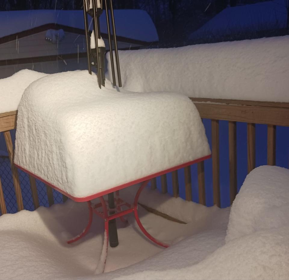 Snow in Maple Heights (Courtesy of Ginny King)